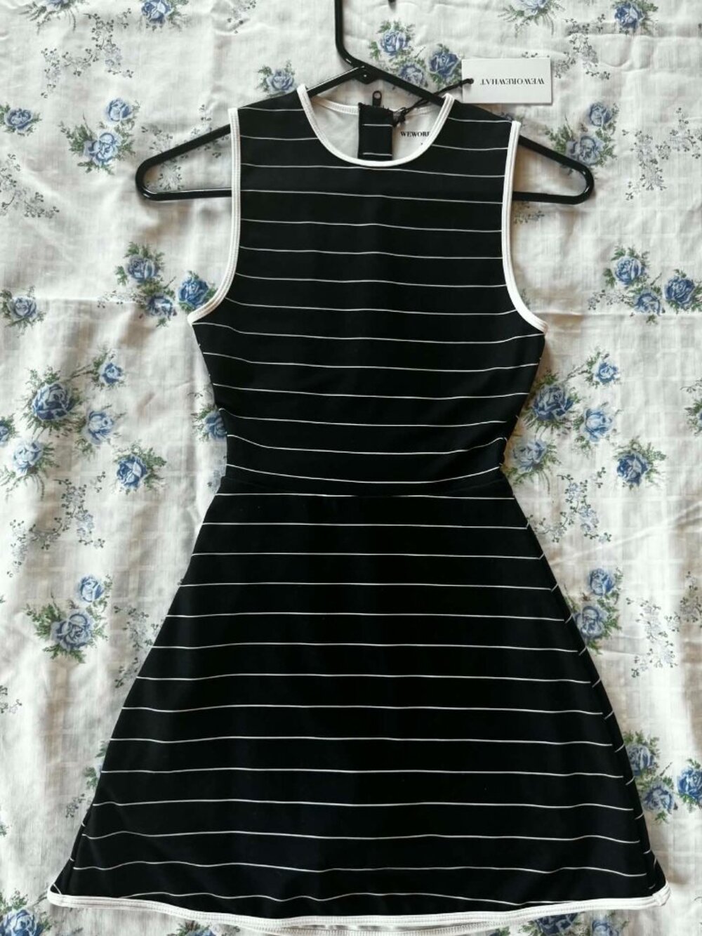 ACTIVE DRESS